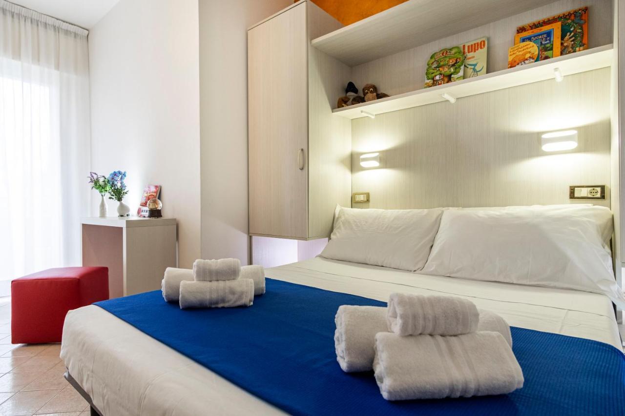 Hotel Tre Rose Ричоне Екстериор снимка