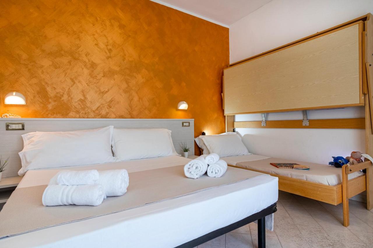 Hotel Tre Rose Ричоне Екстериор снимка